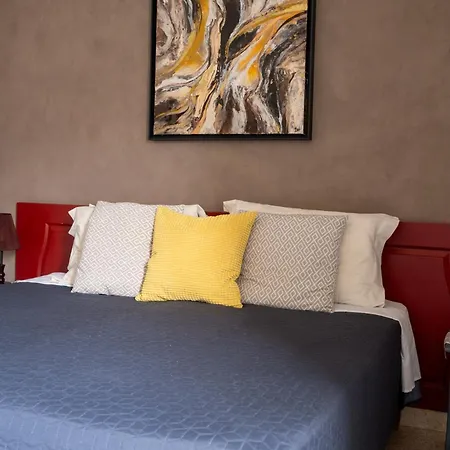 Проживание в семье Sweet Сент Джулианс